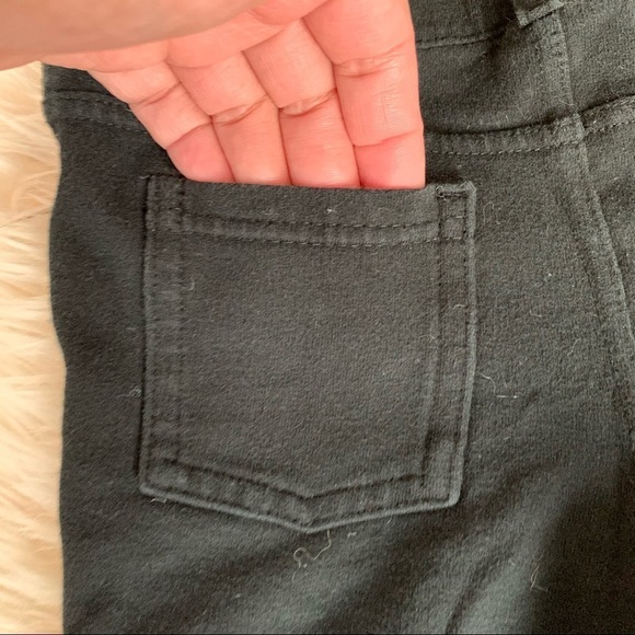 GIRL 2 PIECE OF BOTTOMS SIZE 6-6X - Picture 8 of 8